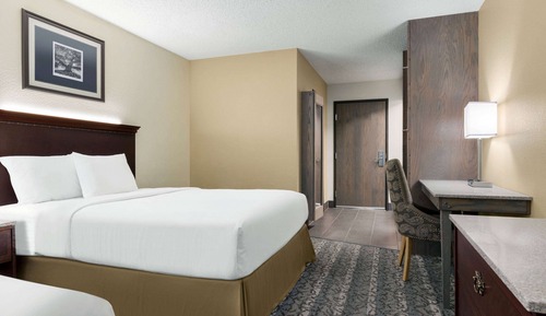 Room, 2 Queen Beds, Non Smoking