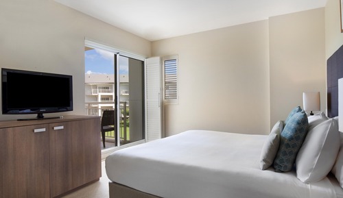 Suite, 2 Bedrooms, Pool View (Spa, Dual Key)