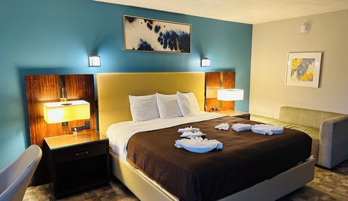 Deluxe Room, 1 King Bed