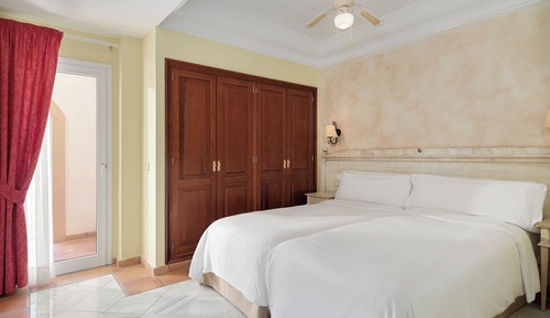 Suite, Ground Floor