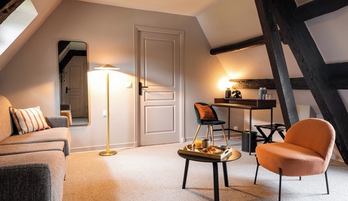 The Suite - Manor Side