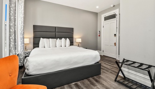 Standard King Room