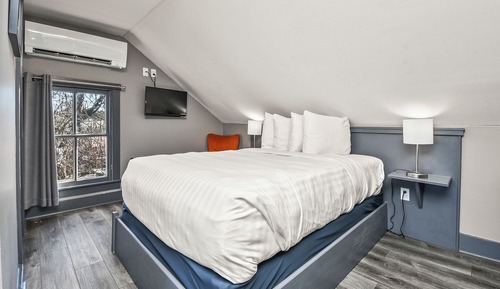 Attic Room, Double Bed