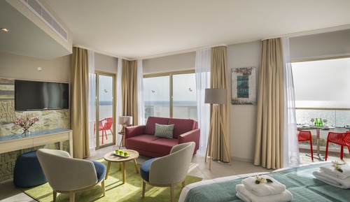 Suite, Sea View