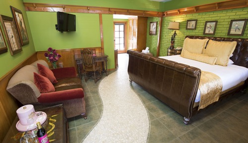 Golfer's Room
