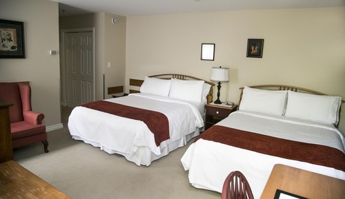 Studio, 2 Queen Beds, Kitchenette