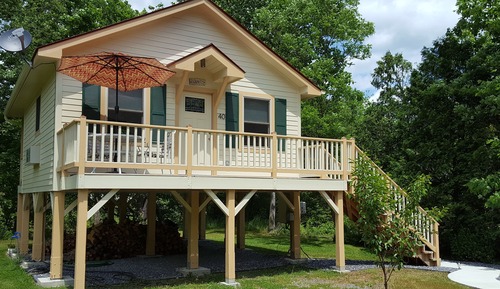 Deluxe Cabin, 1 Queen Bed, Kitchen