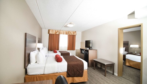 Suite, Multiple Beds, Non Smoking, Refrigerator & Microwave