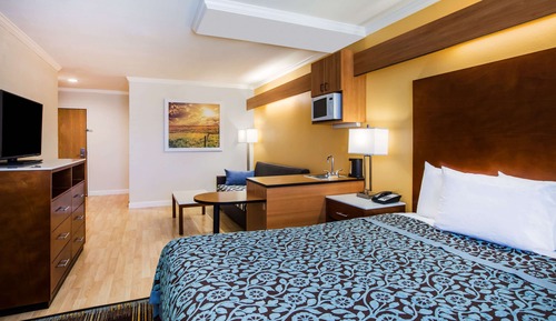 Suite, 1 Queen Bed, Non Smoking
