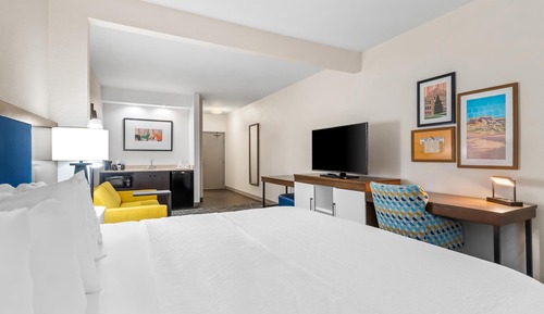Studio, 1 King Bed, Accessible, Non Smoking