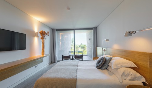 Junior Double Room, Balcony, River View