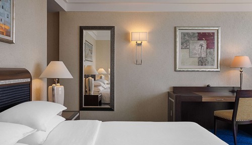 Classic Room, 1 King Bed