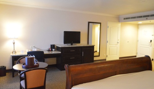 Suite, 1 King Bed, Non Smoking, Hot Tub