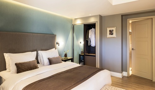 Deluxe Double or Twin Room