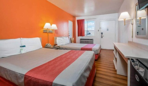 Standard Room, 2 Double Beds, Non Smoking