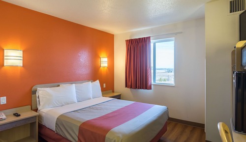 Standard Room, 1 King Bed, Non Smoking