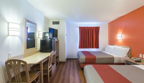 Standard Room, 2 Queen Beds, Non Smoking