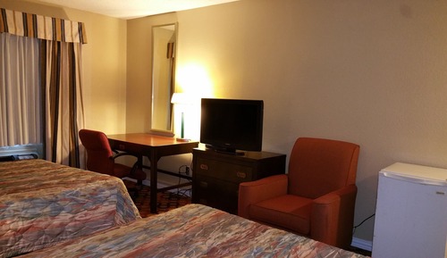 Standard Double Queen Room