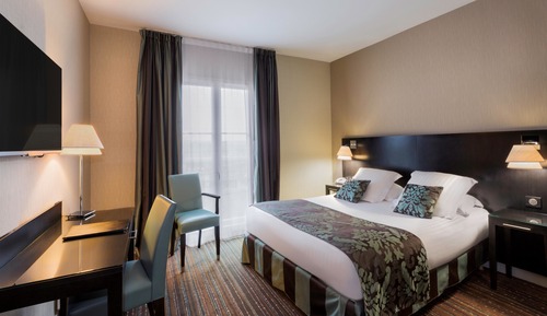 Standard Room, 1 Queen Bed