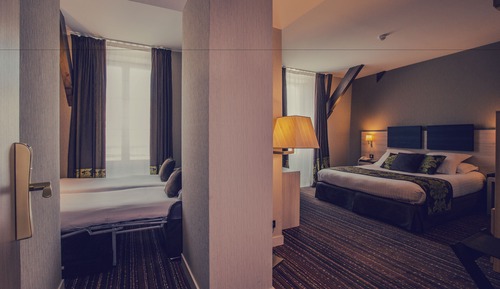 King Suite with Bathtub and Sofa Bed