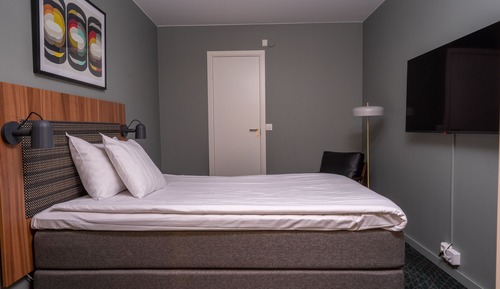 Single Room (Compact)