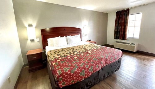 Deluxe Room, 1 King Bed, Non Smoking