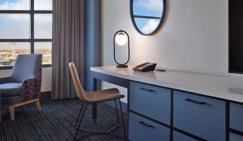 Room, 1 King Bed (Ballpark View)