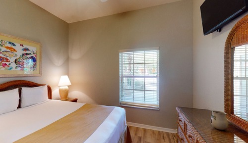 Suite, 3 Bedrooms