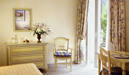 Standard Room, 1 Queen Bed, Non Smoking, Ground Floor (Twin bed on request)