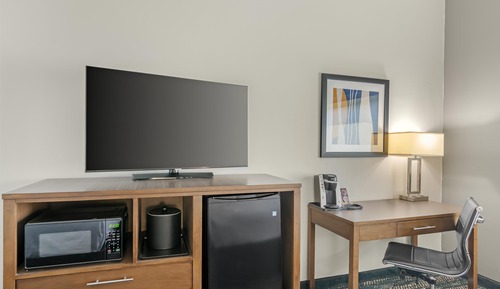 Standard Room, 2 Queen Beds, Non Smoking, Refrigerator & Microwave