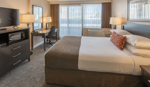 Standard Room, 1 Queen Bed