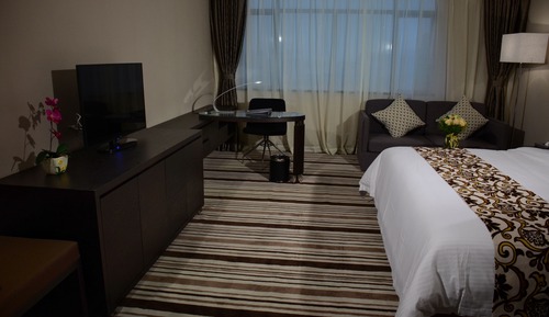 Standard Room, 1 King Bed