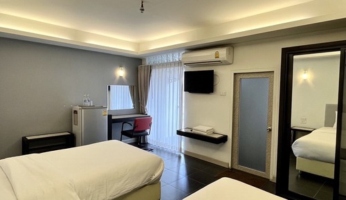 Standard Twin Room