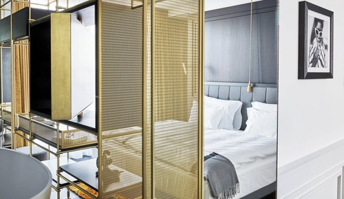 Suite, 1 King Bed, Non Smoking, Balcony