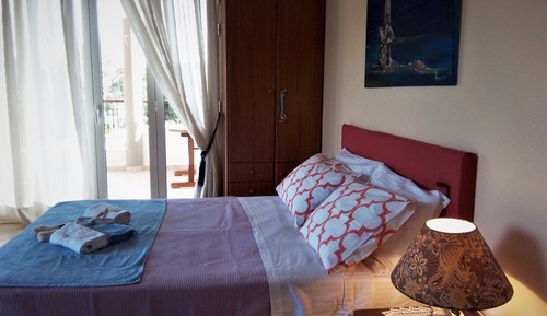 Standard Studio Suite, 1 Double Bed, Lanai, Vineyard View