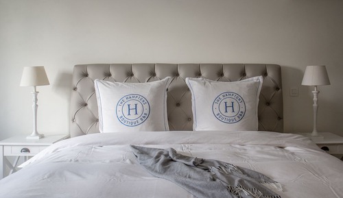 Deluxe Room, 1 King Bed, City View
