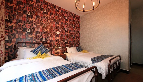 Standard Twin Room
