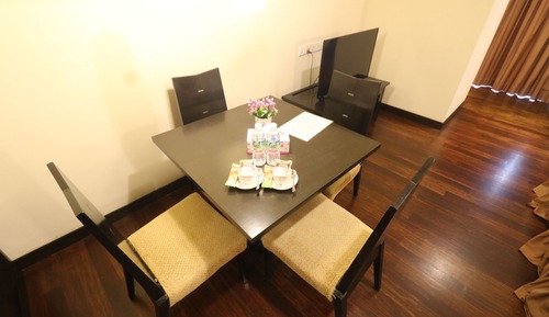 Family Room, 1 Bedroom, Pool View