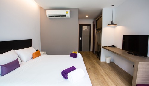 Deluxe Room with Pool View