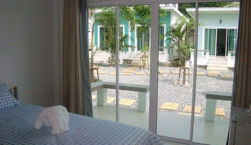  Bangalow Twin Room