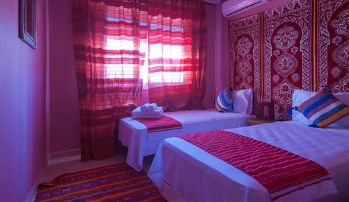 Traditional Twin Room, 2 Twin Beds, Private Bathroom