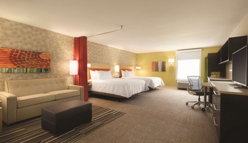 Studio, 2 Queen Beds, Accessible (Mobility & Hearing, Roll-in Shower)