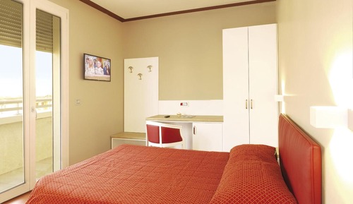 Single Room, Balcony