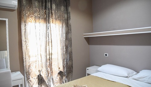 Comfort Single Room