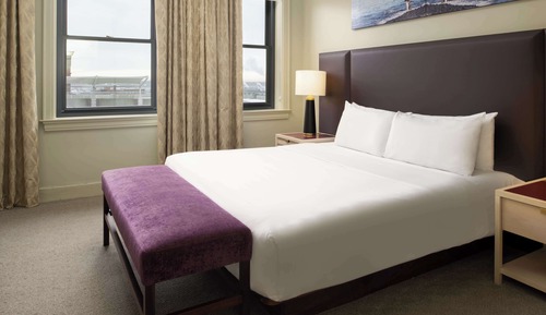 Suite, Multiple Beds, City View, Corner