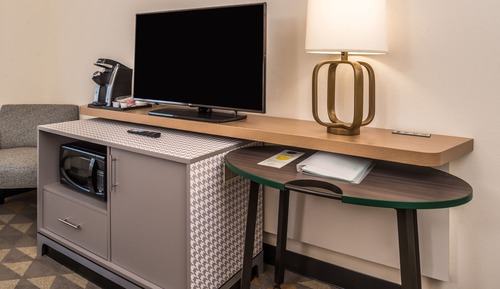 Standard Room, 2 Queen Beds, Accessible (Communications)