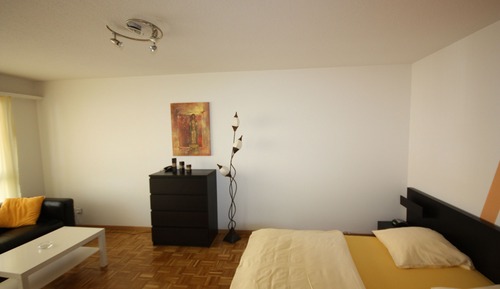 Studio, Kitchenette