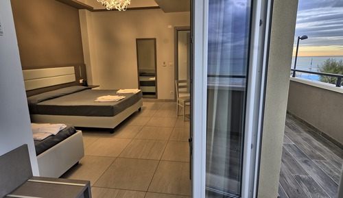 Superior Quadruple Room, Balcony, Sea View