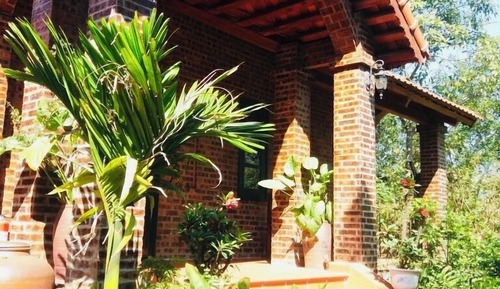 Deluxe Bungalow with water view