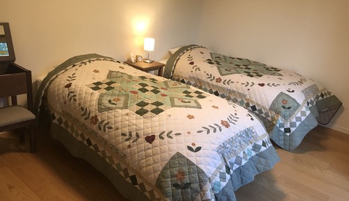 Self Check-In / Twin Room with Double Deck Bed, Shared Bathroom